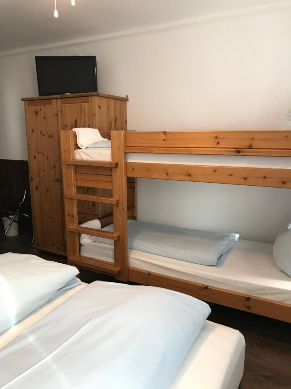 Hotel Guntia Günzburg Esterno foto