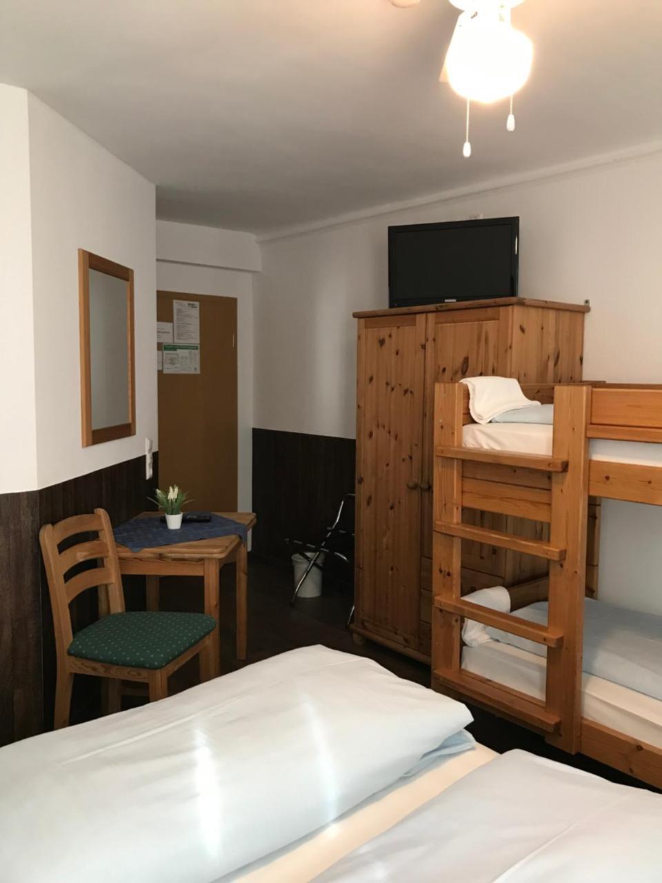 Hotel Guntia Günzburg Esterno foto