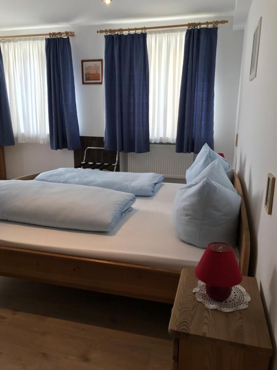 Hotel Guntia Günzburg Esterno foto