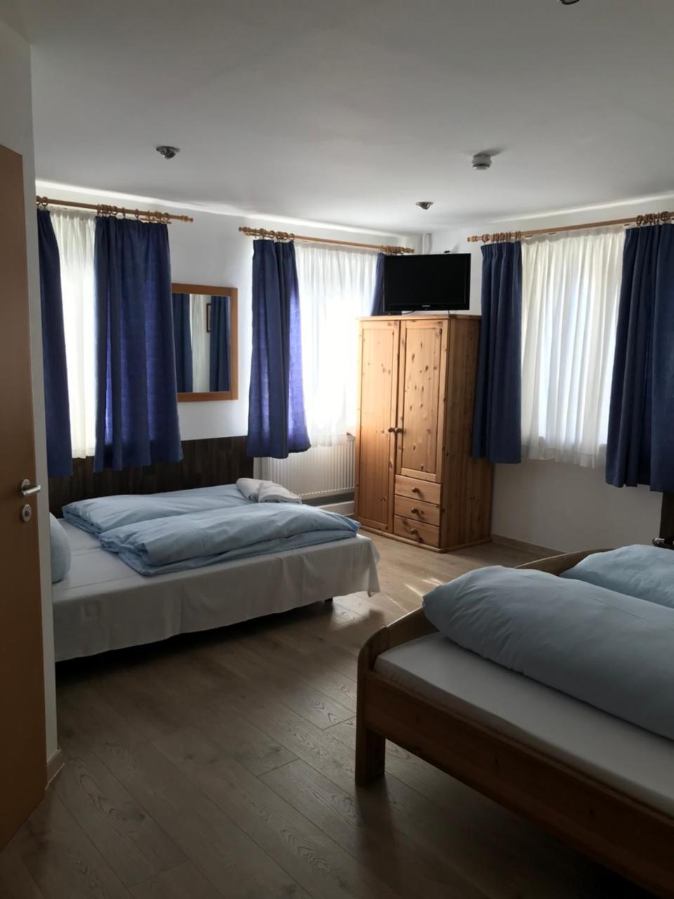 Hotel Guntia Günzburg Esterno foto